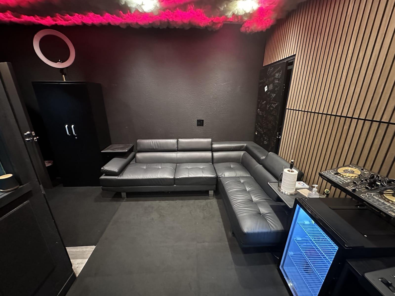 Package B - Main Karaoke Space (5-7 Guests)